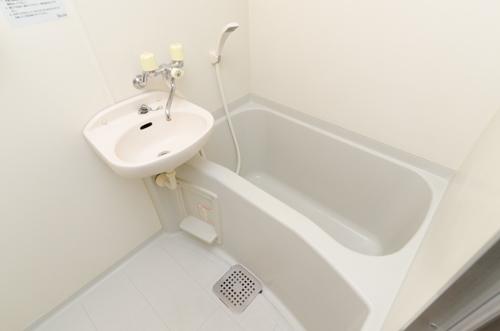 サンハウスユウ伊勢原　浴室の写真　バス・トイレ別