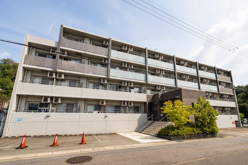 カレッジヒルズ竹ノ山 外観写真